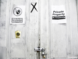 locked room chelsea hotel